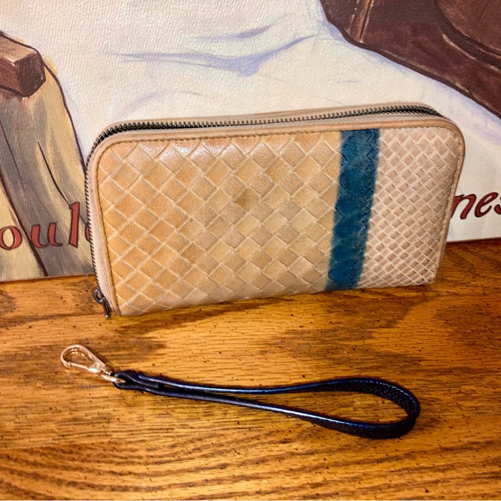 Bottega Veneta Intrecciato Woven Leather Wallet Tan - Picture 13 of 14